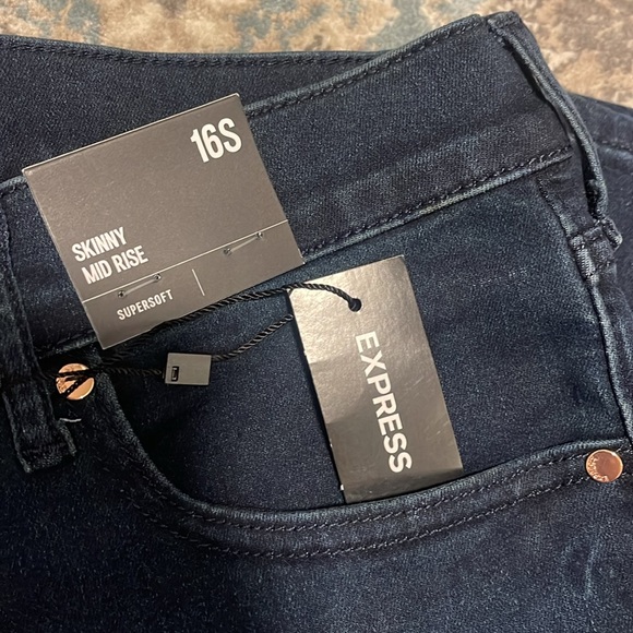 Express Jeans - Picture 2 of 4